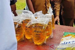 Bulog Natuna Salurkan 69 Ribu Liter MinyaKita HET Rp15.700 untuk Jaga Pasokan Wilayah Perbatasan