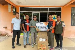 Atasi Dampak Kabut Asap Karhutla di Riau, PTPN IV Regional III Salurkan 43.000 Masker dan Bantuan Sembako