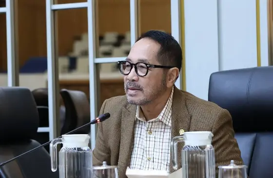Soroti Karhutla Berulang, Komisi IV DPR Desak Evaluasi Total Perizinan Sawit dan Tambang di Kawasan Hutan