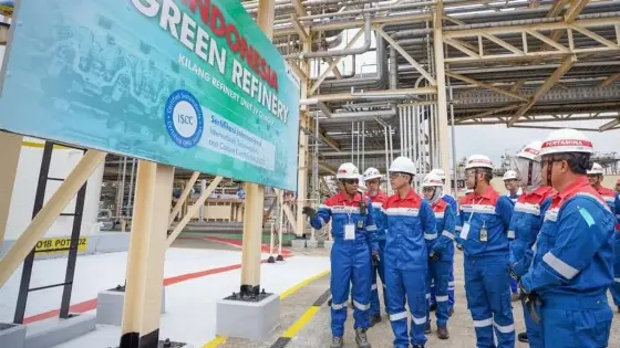 Tinjau Kilang Cilacap Bersama Wapres Gibran, Pertamina Patra Niaga Olah Jelantah Jadi 11 Juta Liter Bioavtur