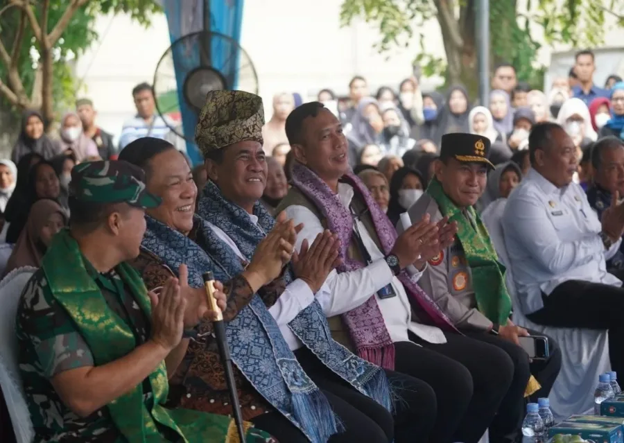 Terima Kasih Pemprov Riau! Mentan Amran Apresiasi Harga TBS Tembus Rp 3.900/Kg dan Beri Ultimatum PKS Nakal